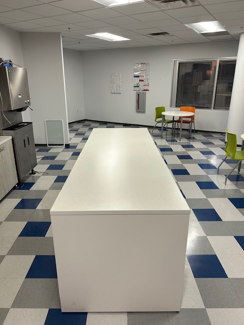 9’L Collaboration table – counter ht.