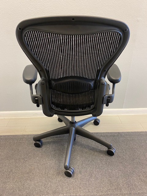 Aeron Chair – Size B
