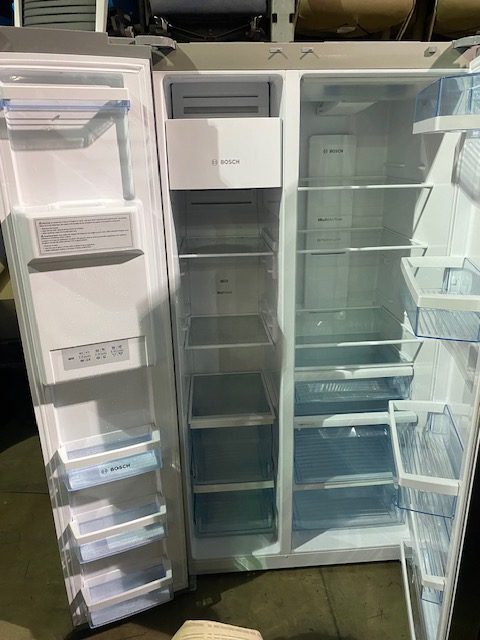 Bosch refrigerator with icemaker