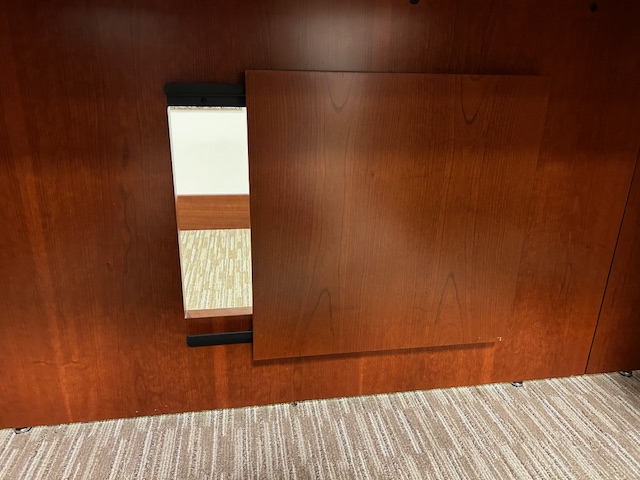 Bowed front U shape desk