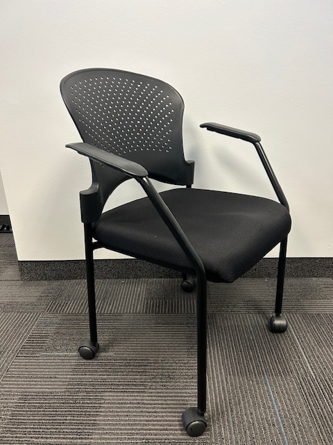 Breeze side chair w/casters