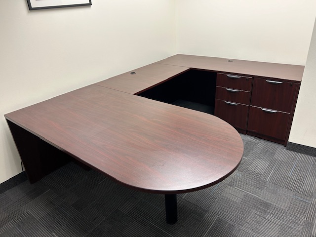 Bullet top U shape desk