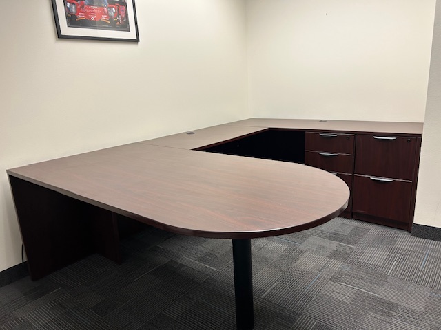 Bullet top U shape desk