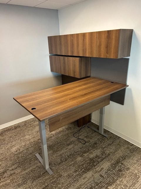 Cherry Man Sit/Stand L shape
