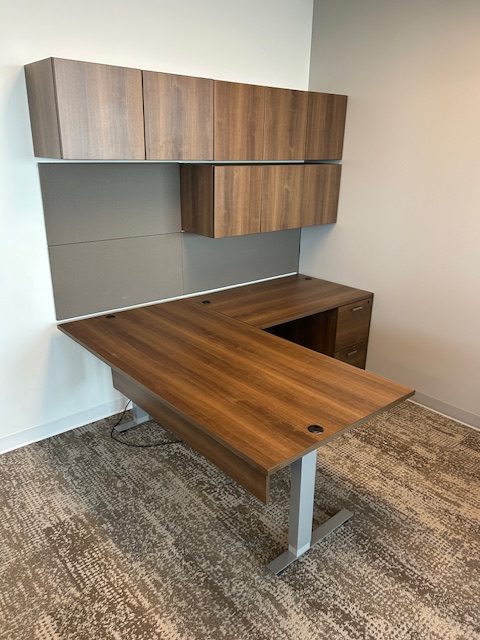 Cherry Man Sit/Stand L shape