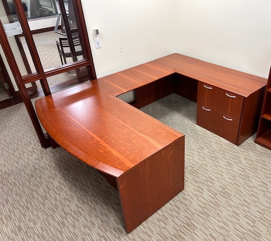 Cherry U shape desk