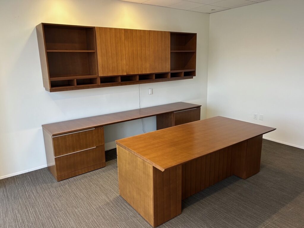 Executive Desk/Credenza with overhead