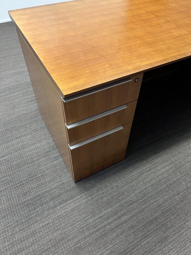 Executive Desk & Credenza with overhead