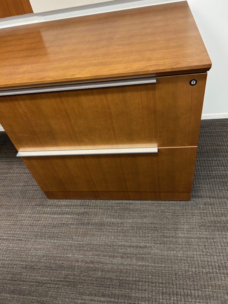 Executive Desk & Credenza with overhead