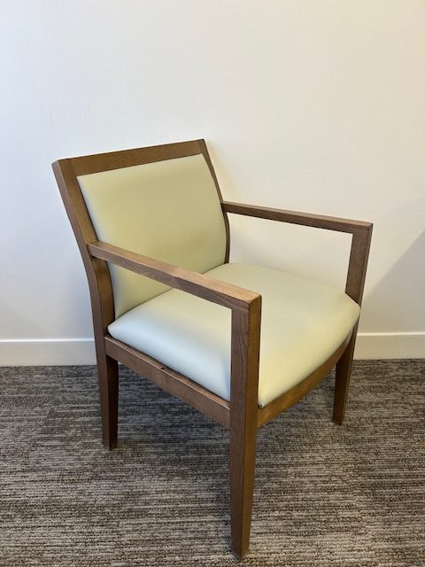 Global guest chair