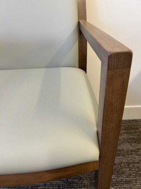 Global guest chair