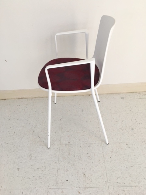 Guest chair w/arms