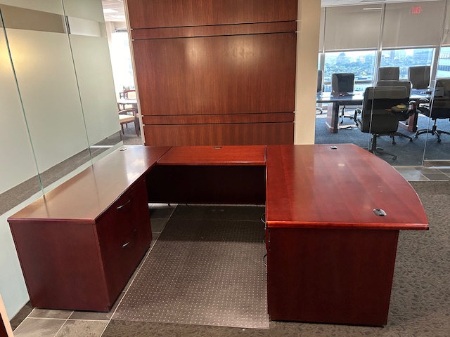Gunlocke U shape desk