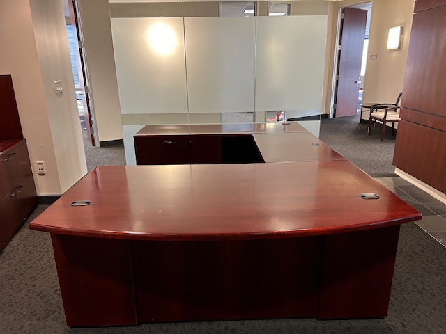 Gunlocke U shape desk