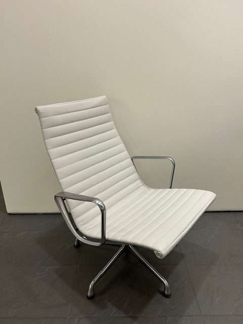 Herman Miller Eames lounge chair