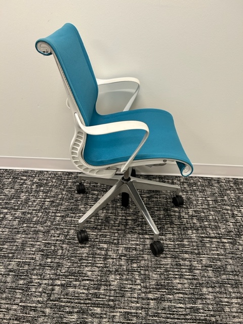 Herman Miller Setu chair