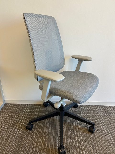 Herman Miller Verus task chair