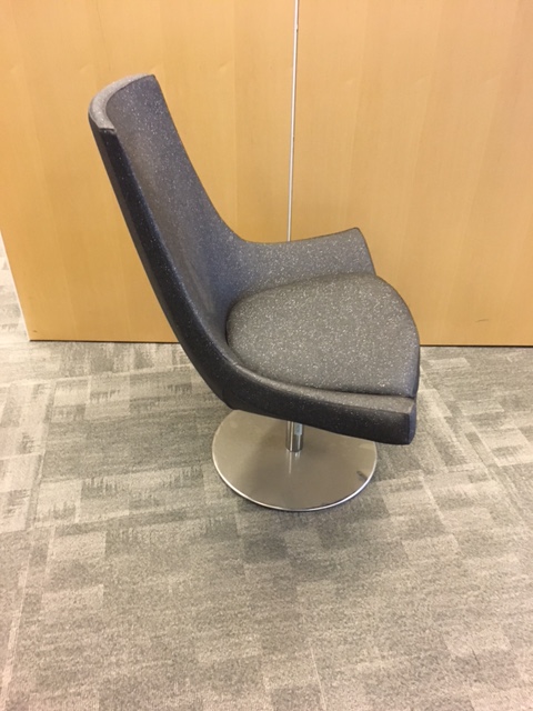 High Back Lounge swivel chair