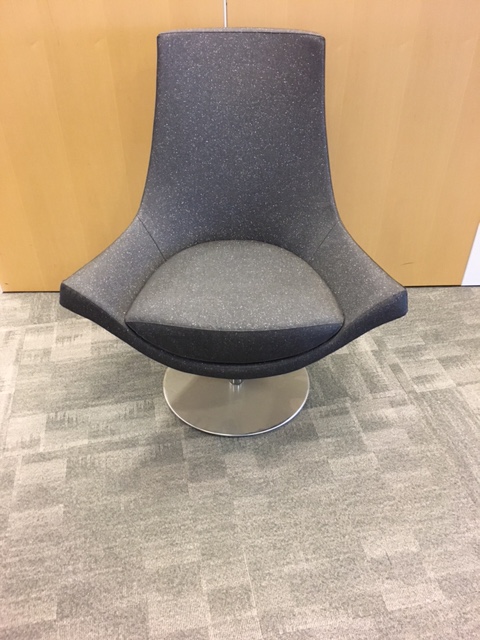 High Back Lounge swivel chair