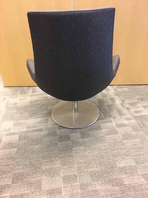 High Back Lounge swivel chair