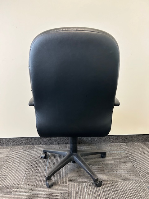 Hon conference chairs