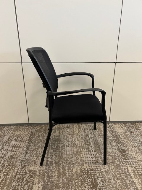 Hon mesh back side chair