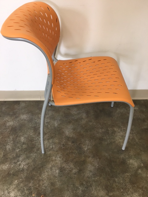 Izzy Hannah Chair
