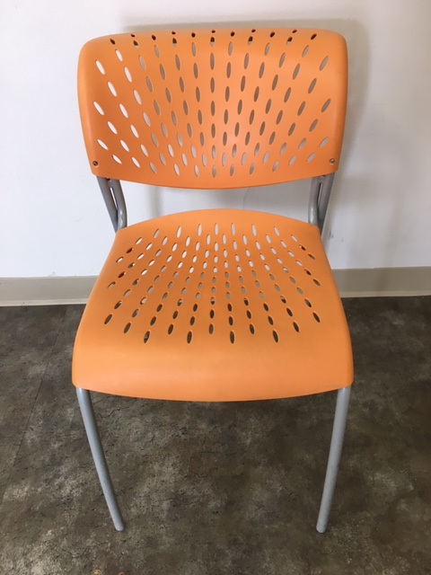 Izzy Hannah Chair