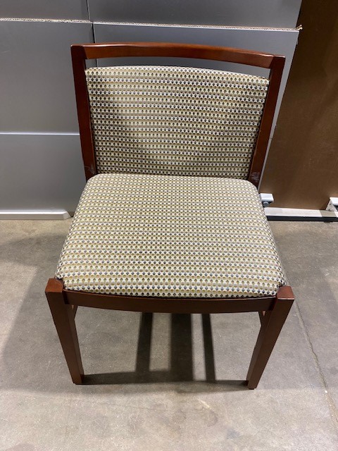 Knoll guest chairs without arms
