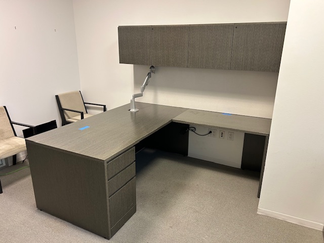 Knoll L Shape Desk with Overhead