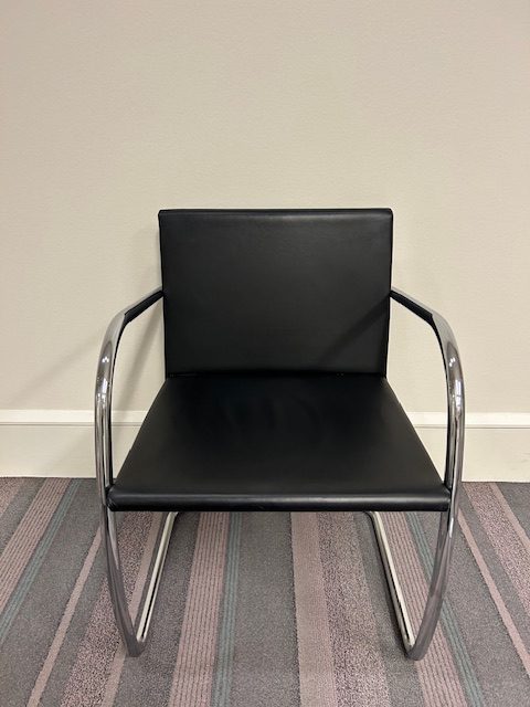 Knoll sled base guest chairs
