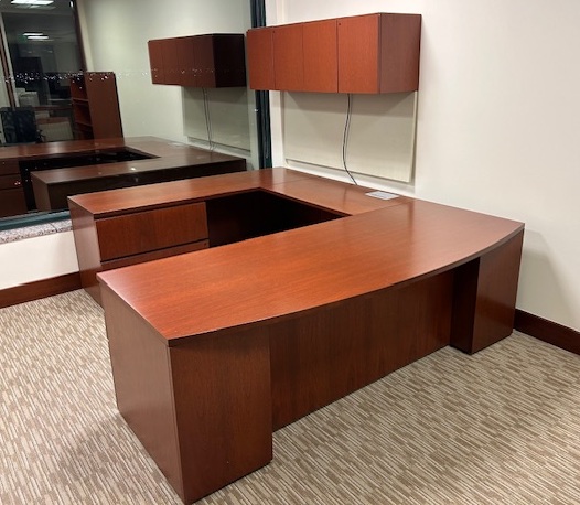 Knoll U Shape w/Overhead