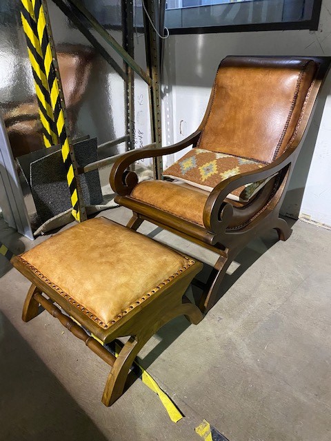 Leather lounge chair & ottoman