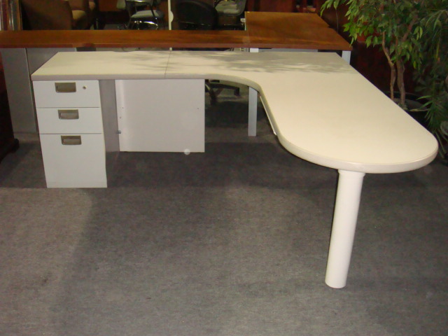 Light Gray bullet top L shape desk