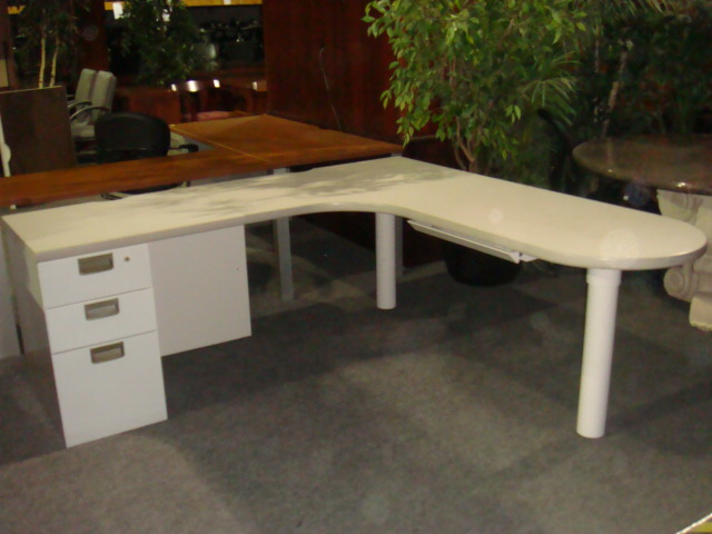 Light Gray bullet top L shape desk
