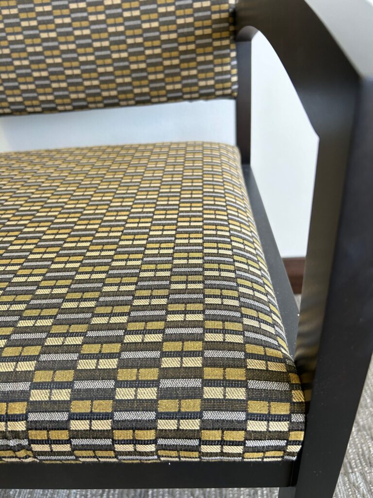 National guest chair