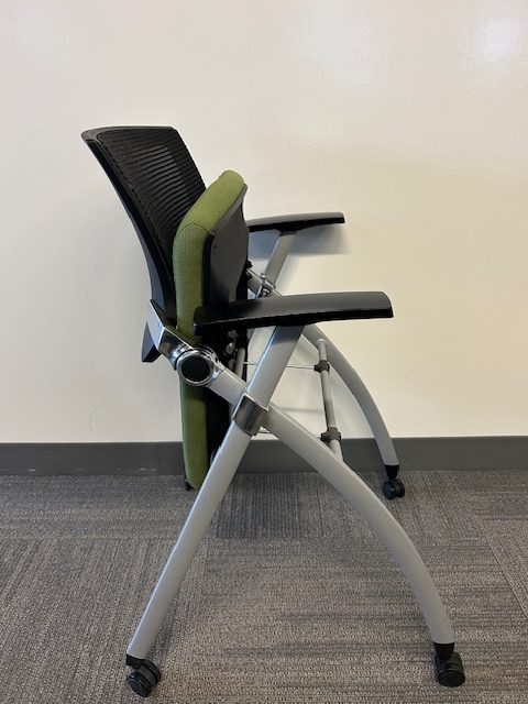 National Jiminy nesting chair