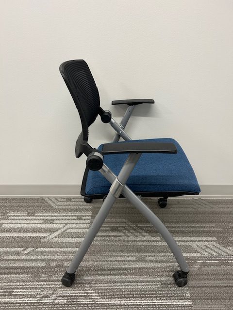 National Jiminy nesting chair