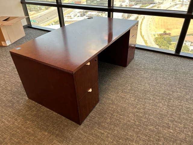 OSP Desk/Credenza Set