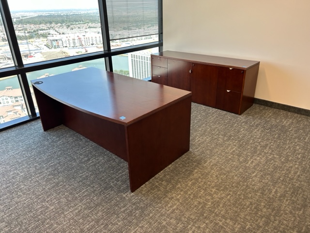 OSP Desk/Credenza Set