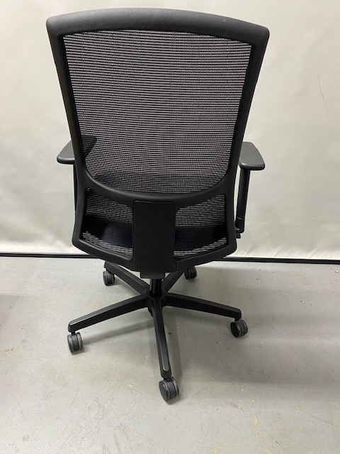 Paoli task chair