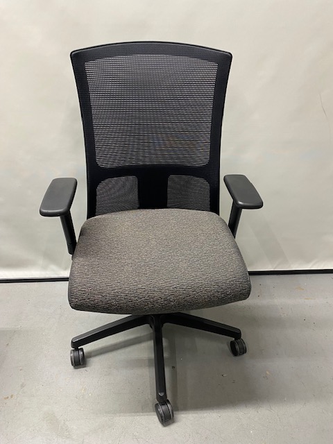 Paoli task chair