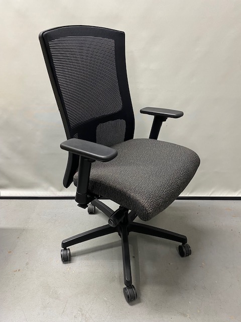 Paoli task chair