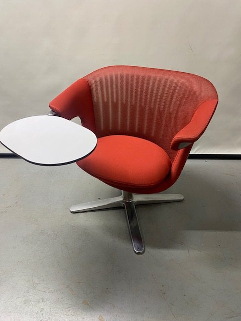 Red i2i chair w/tablet