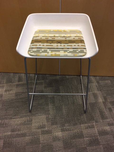 Scoop Stool