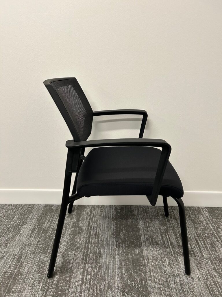 Sit On It Focus chair-black mesh