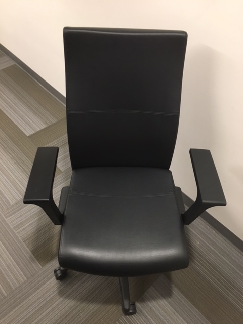Sit On It Prava chair