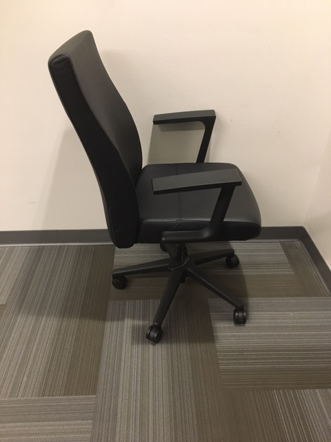Sit On It Prava chair