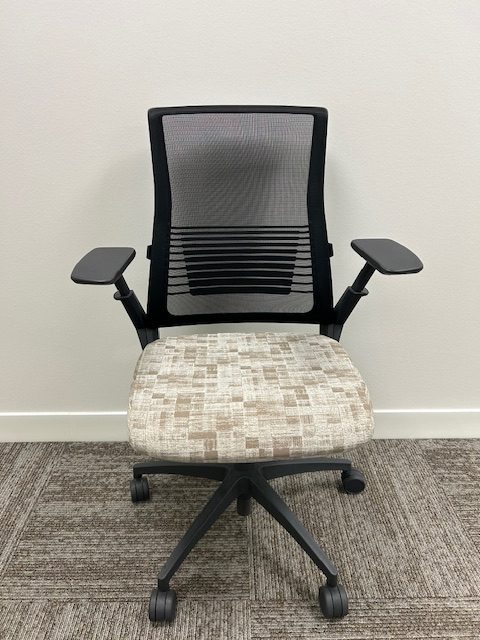 Sit On It Vectra chair