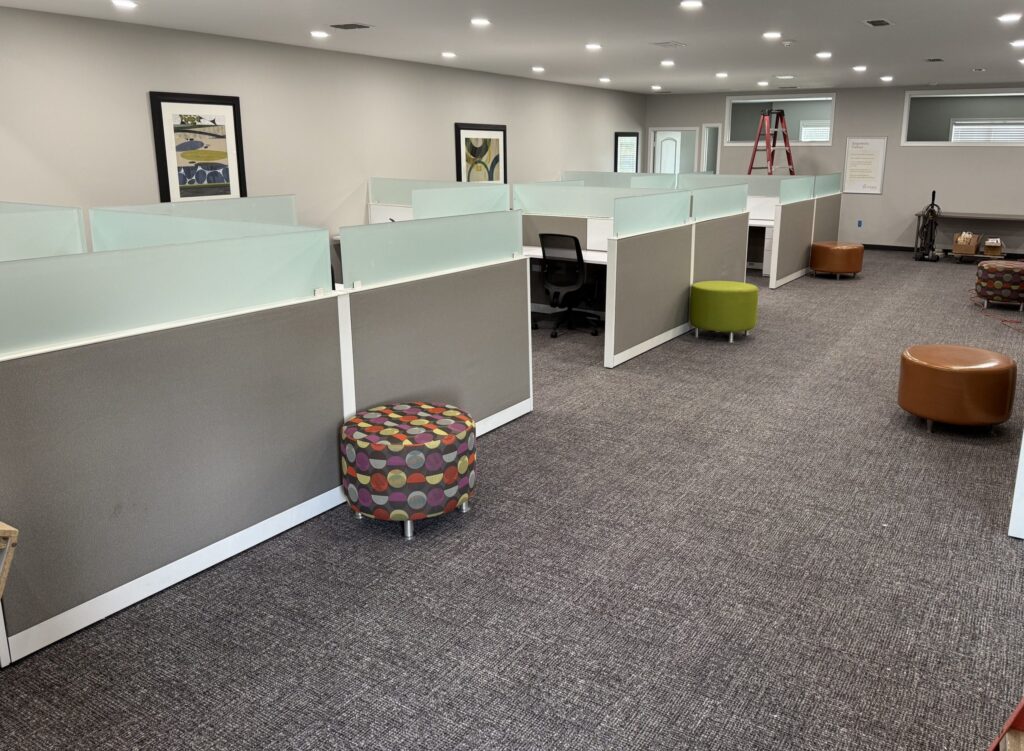 Steelcase Answer 6.5′ x 5′ x 54″H